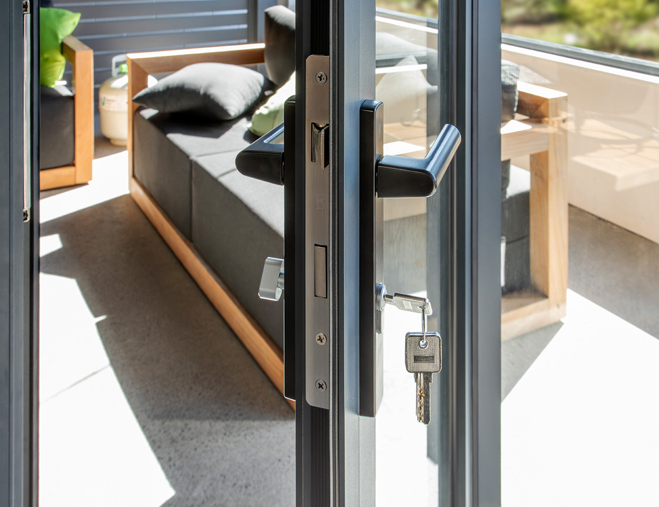 Tasman Freestanding Pergola Bifold Glass Door Size: 3m Color: Black