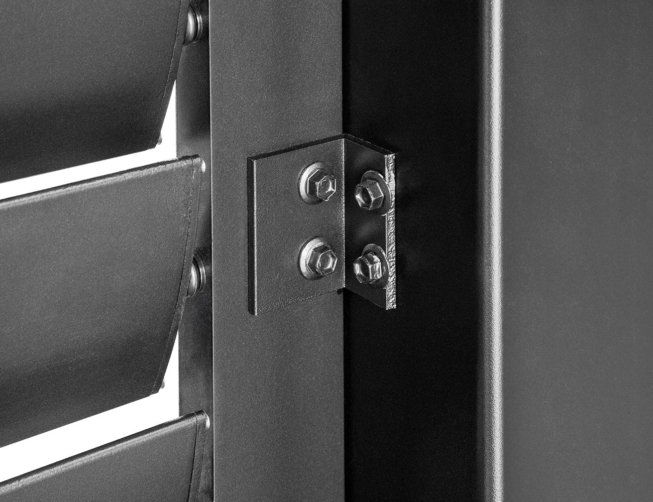 Waihi & Hahei Aluminium Pergola Shutter Wall - 0.93m Color: Charcoal