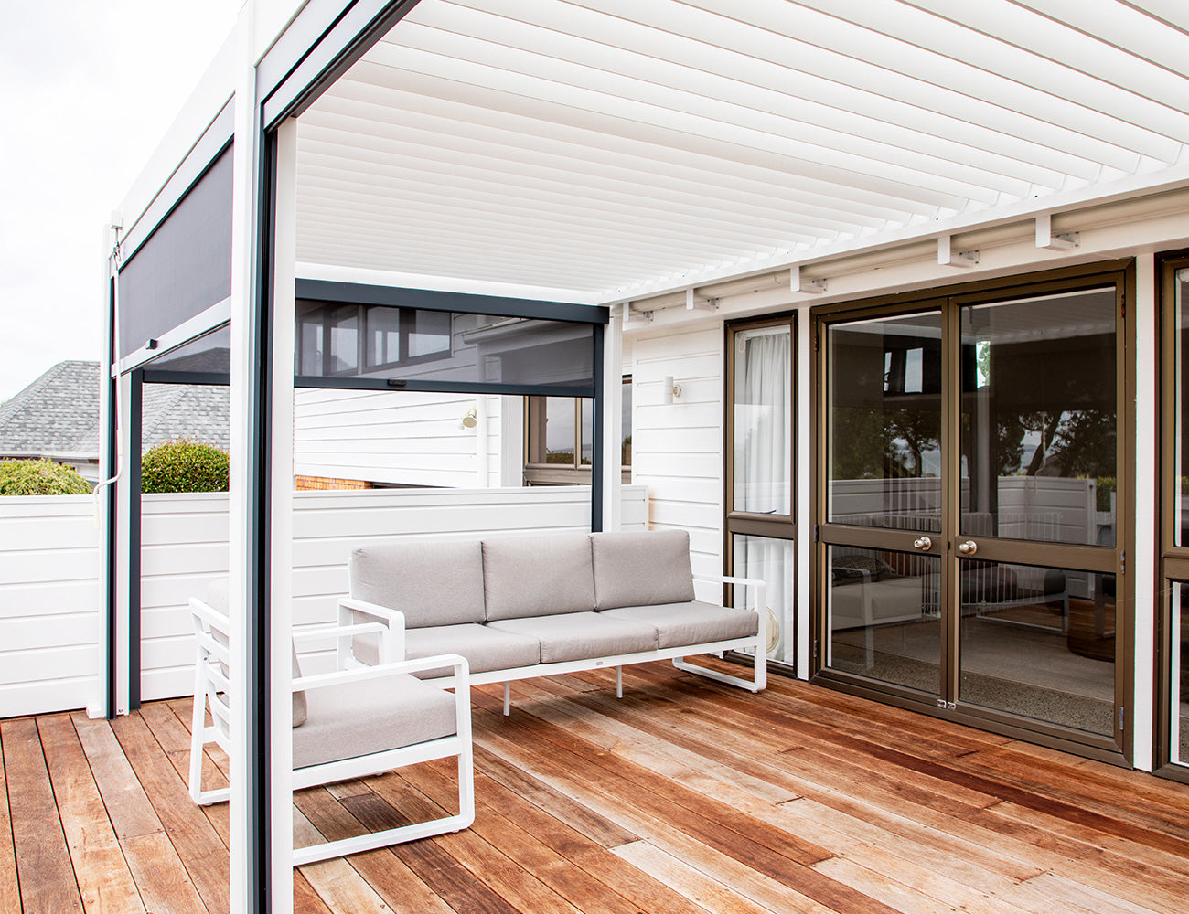 Atlantic 3×3m Manual Freestanding Aluminium Pergola