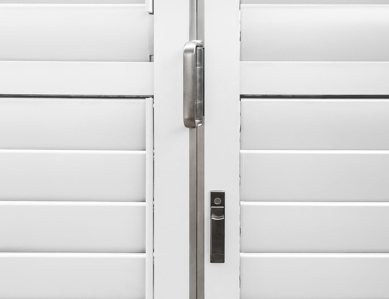 Pacific Bifold Freestanding Pergola Shutter Wall Size: 4m Color: Black